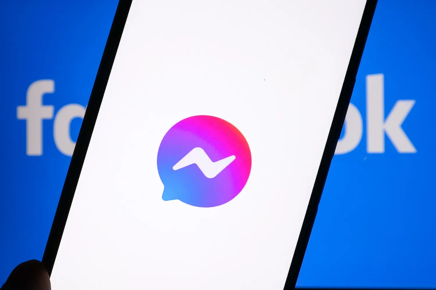 Perchè Facebook è andato Down, ma ora è tutto quasi tornato nella normalità